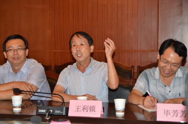 井陉障城中学王利锁校长发言